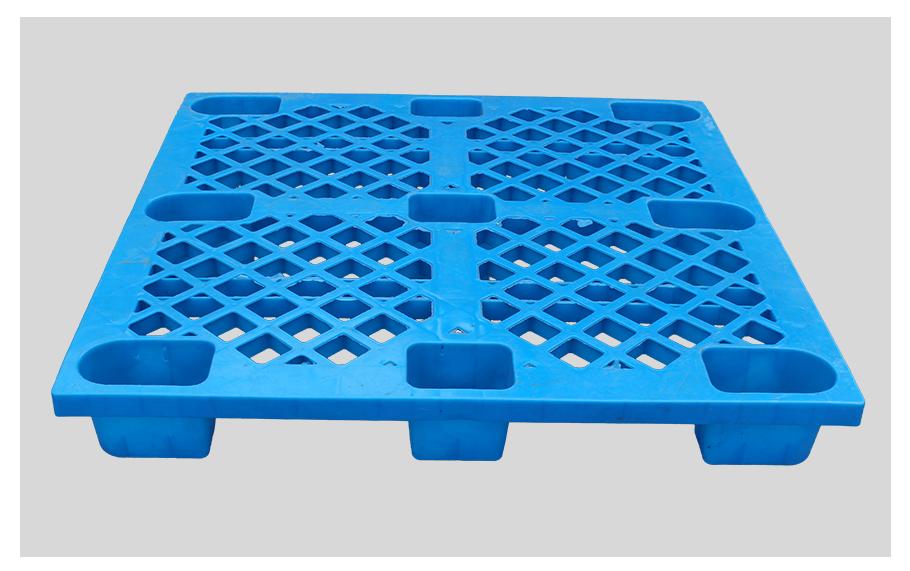 軒盛塑業(yè)1111網(wǎng)格九腳塑料托盤正面